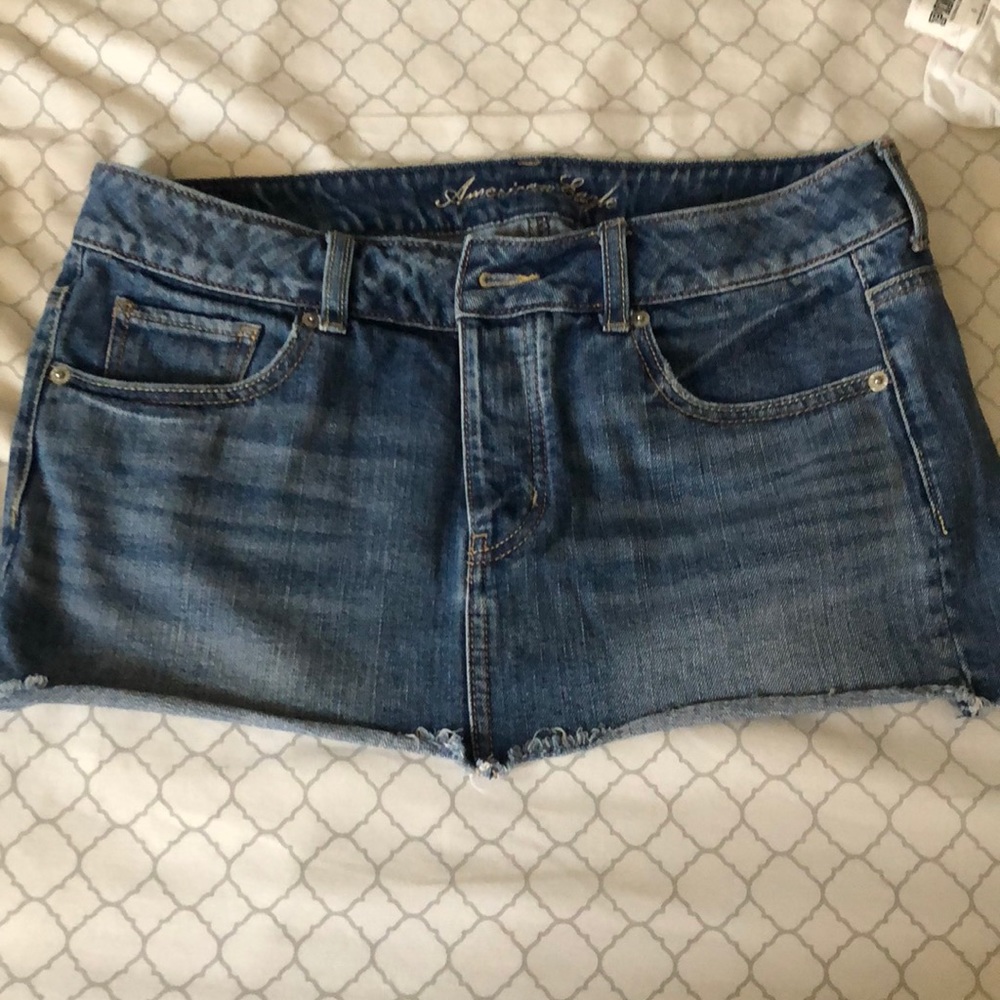 Button fly denim skirt